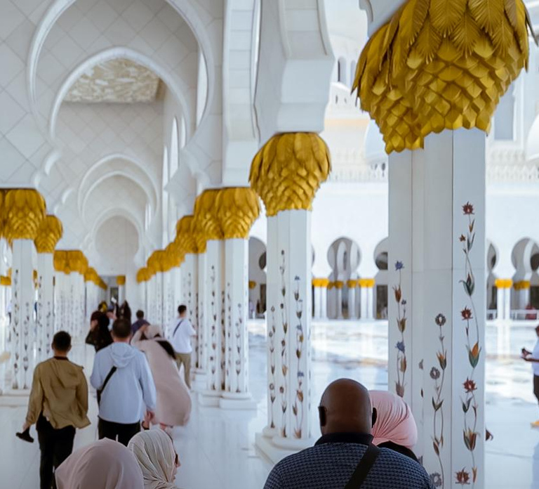 Sheikh Zayed Grand Mosque Full-Day Tour from Abu Dhabi