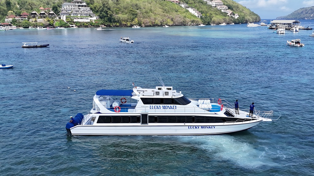 Nusa Penida One Day Tour by Funtasea