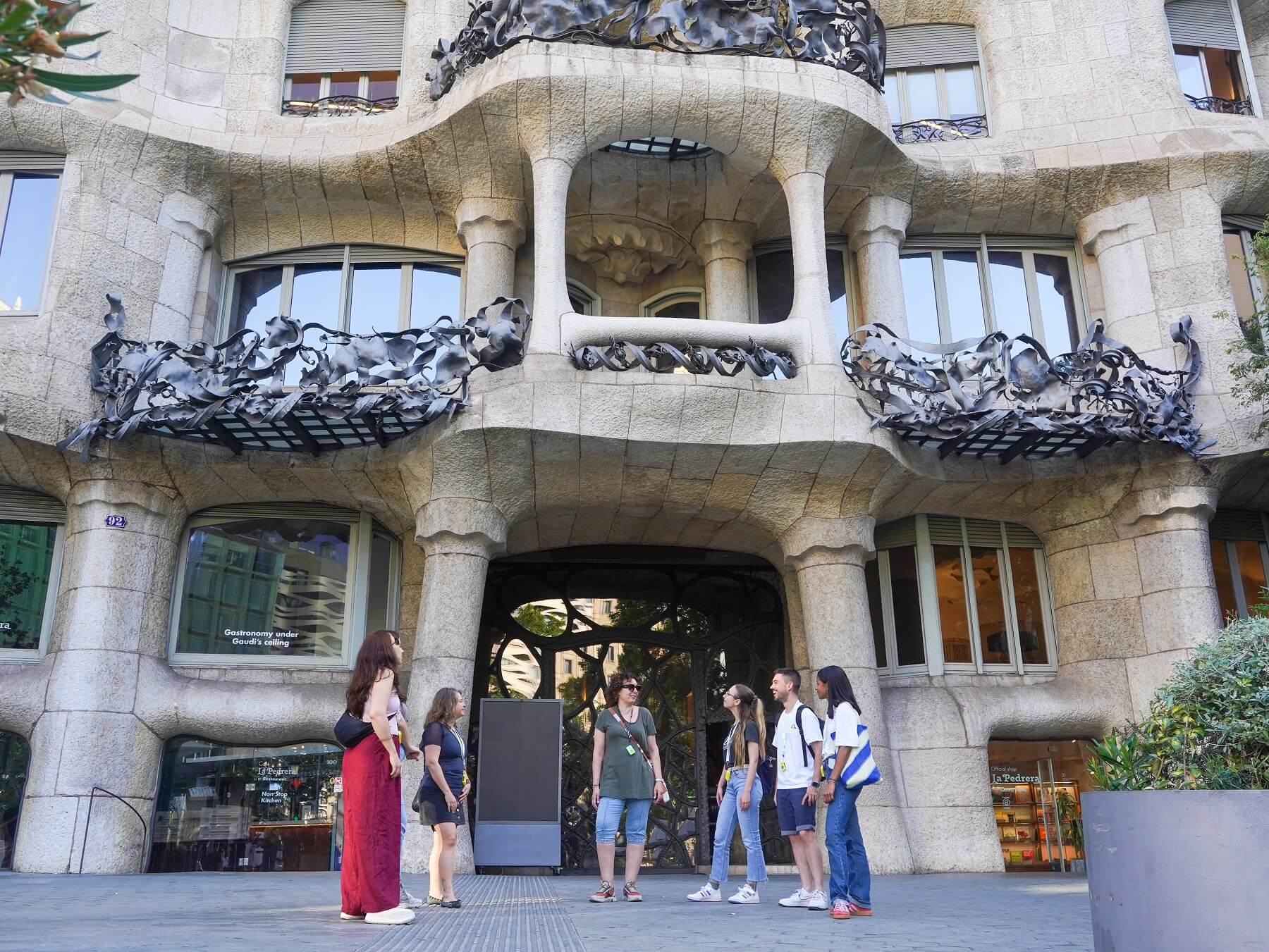Fast Track la Casa Mila Guided Tour
