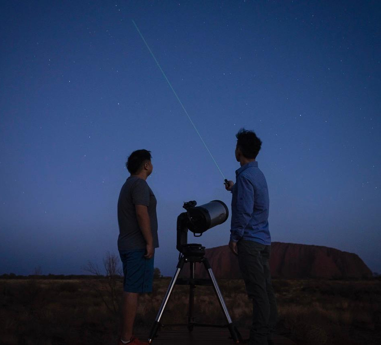 Uluru: National Park Astronomy Tour with Telescope and Photo