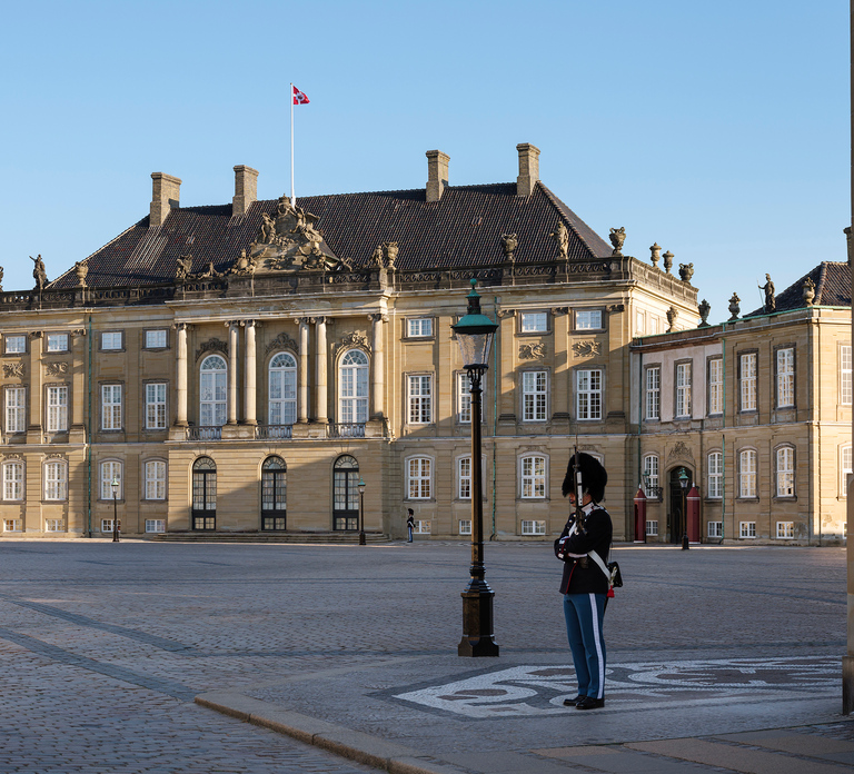 Copenhagen: City Card with 40+ Attractions & Hop-On/Off Bus