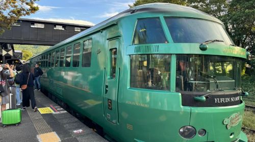Oita Dazaifu-tenmangu Shrine + Yufuin Area + KYUSHU RAILWAY COMPANY 1-day tour