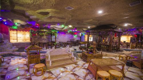 Shengxinyuan Bathhouse
