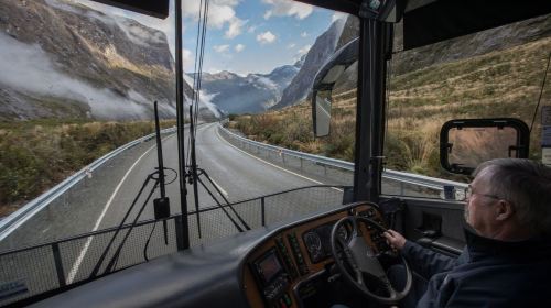 New Zealand South Island Sightseeing Bus Tour: Queenstown to Aoraki/Mount Cook (One-Way)