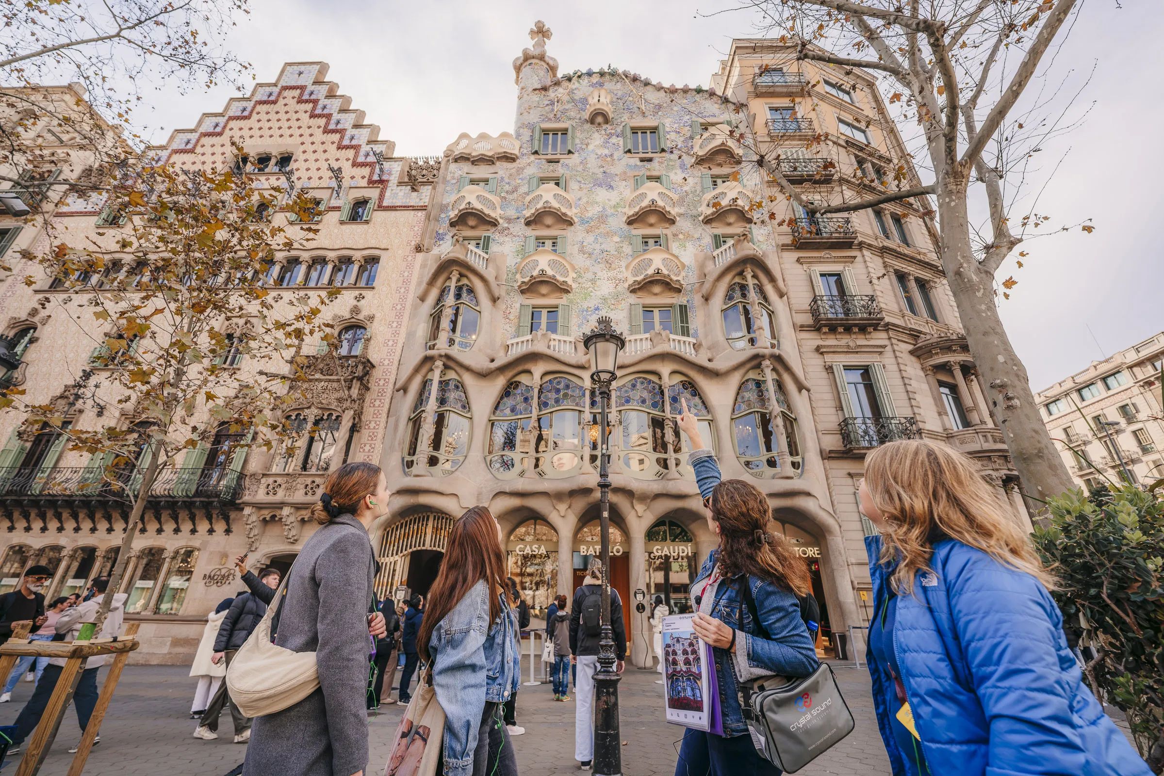 Gaudi Highlights & Paella Cooking Class Small Group