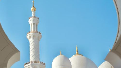 Abu Dhabi day tour: Mosque + Heritage Village + Abu Dhabi Market - visit all must-see spots with one click