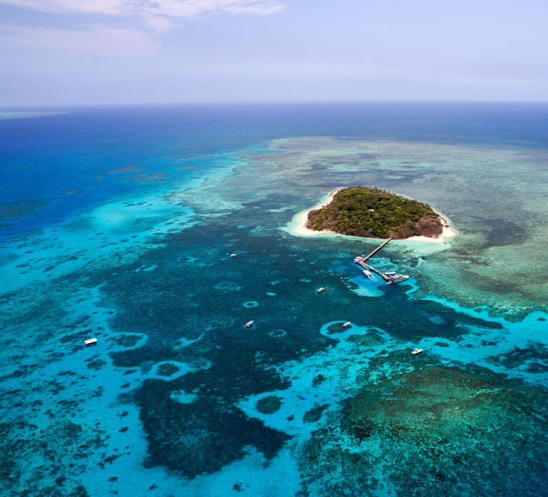 Green Island Fly & Cruise Package
