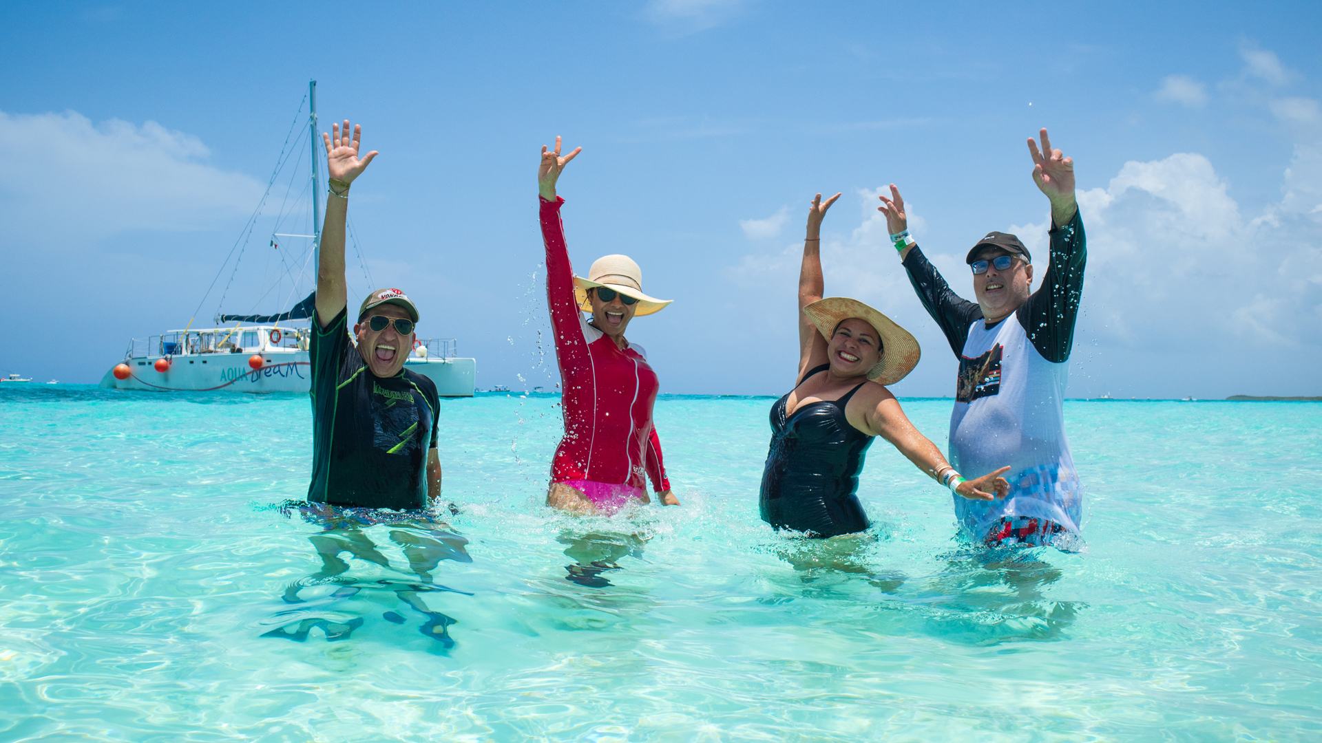 Cozumel Catamaran & Snorkel Tour