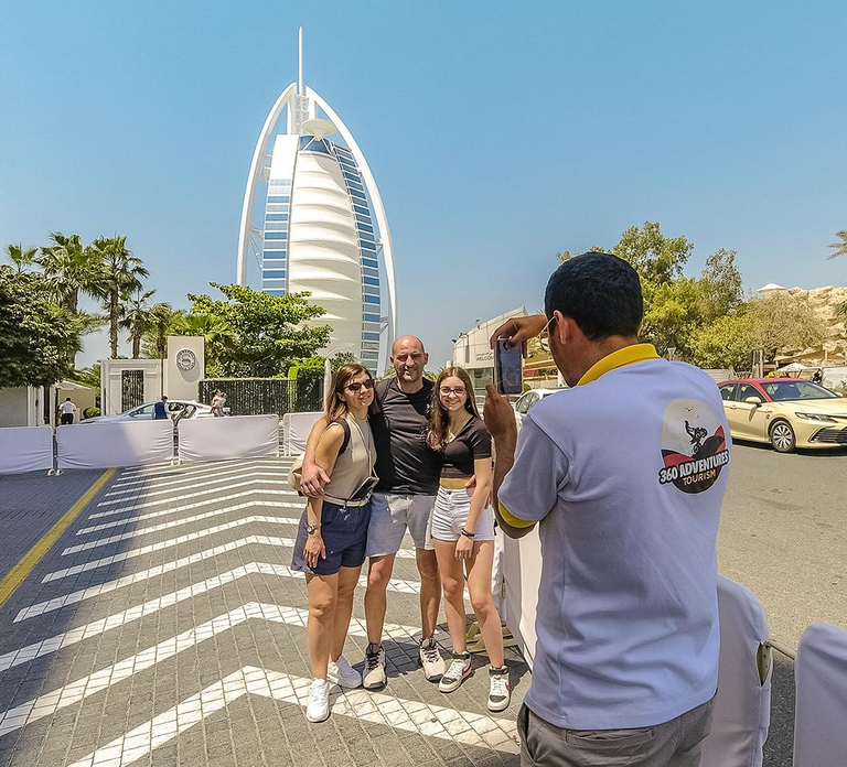 2-Day City Tour: Dubai & Abu Dhabi + Yacht Experience
