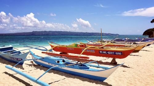 Boracay: Puka Beach & Laurel Island & Coral Garden 1-day tour – Includes snorkeling & BBQ lunch