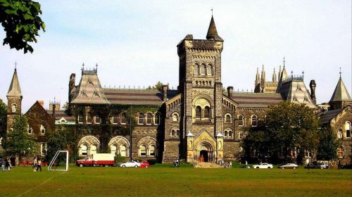 University of Toronto + Art Gallery of Ontario + Casa Loma + Queen's Park day tour