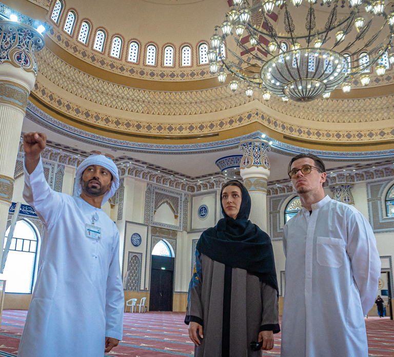 Dubai: City Highlights Tour with Blue Mosque & Street Food