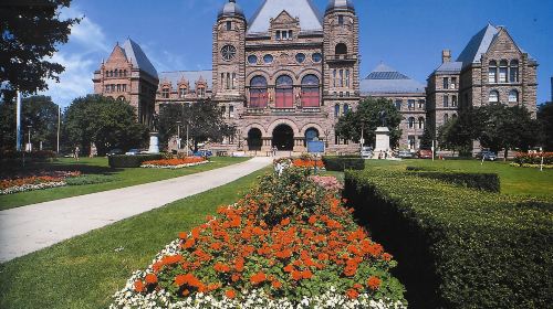 University of Toronto + Art Gallery of Ontario + Casa Loma + Queen's Park day tour