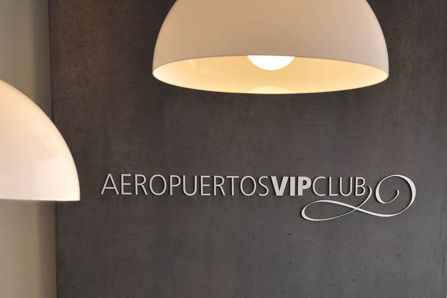 Aeropuertos VIP Club Carlos A. Curbelo International Airport